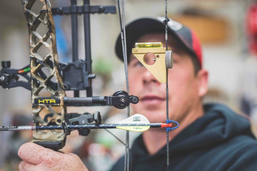 How to Easily Adjust Draw Weight on a Compound Bow: Expert Tips