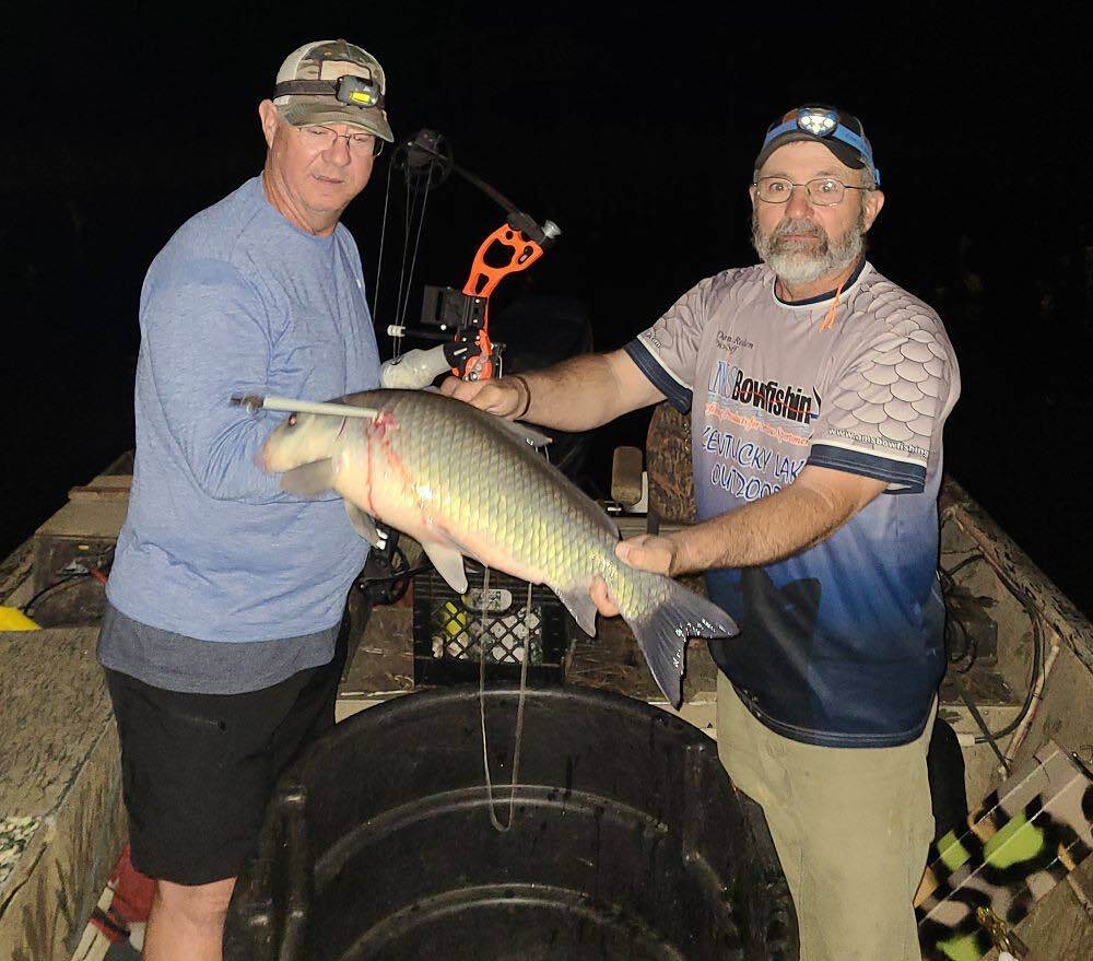 How to Become a Bowfishing Junkie